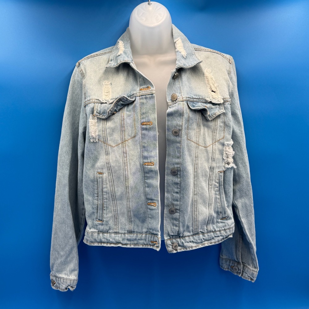 Love Tree Denim Distressed Light Wash Blue‎ Jean Jacket Medium Women